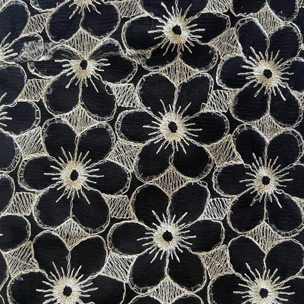 Skirt - Picture 5 of 9